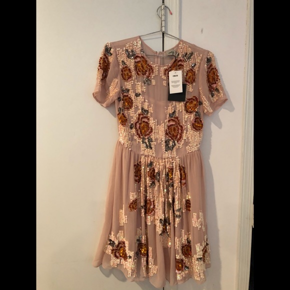NWT Asos short sleeves sequin flower / Rose dress! - Picture 2 of 4